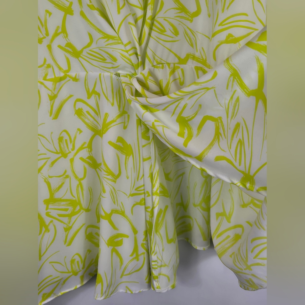 Torrid Georgette Twist Surplice Flutter Sleeve Bl… - image 6